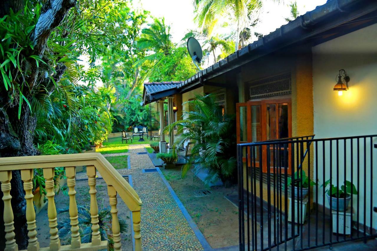 Heina Nature Villa Colombo Exterior photo